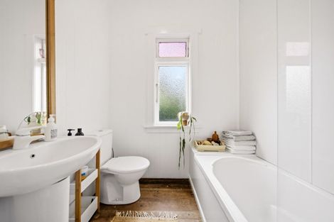 Photo of property in 35 Rangaroa Road, Taumarunui, 3920