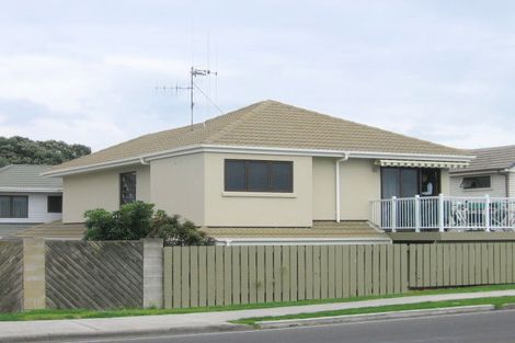 Photo of property in 6a Oceanbeach Road, Mount Maunganui, 3116
