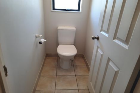 Photo of property in 16 Nautical Drive, Haruru, 0204