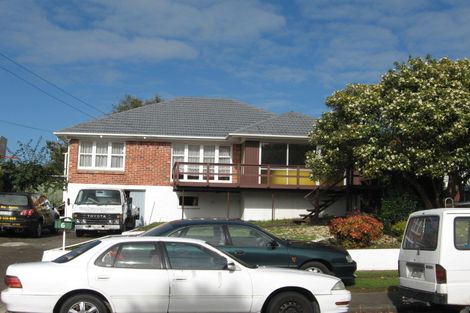 Photo of property in 6 Mountfort Street, Manurewa, Auckland, 2102