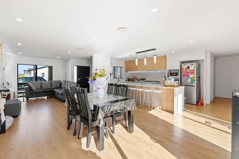 Photo of property in 13 Hard Beech Street, Takanini, 2110