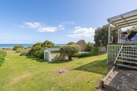 Photo of property in 275 Mataikona Road, Mataikona, Tinui, 5889