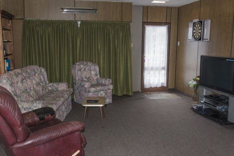 Photo of property in 35 Domett Street, Westport, 7825