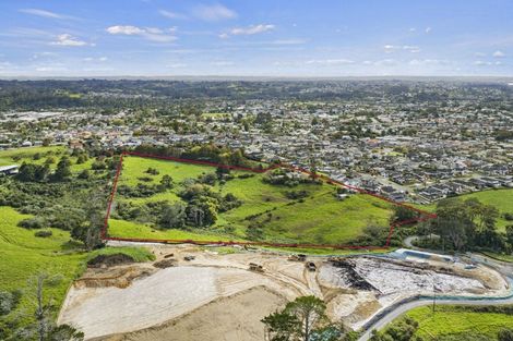 Photo of property in 16 Babich Road, Henderson Valley, Auckland, 0614