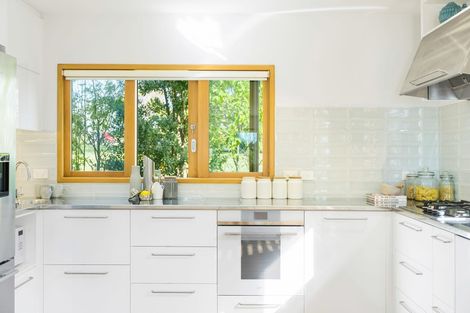 Photo of property in 86 Kitchener Road, Milford, Auckland, 0620