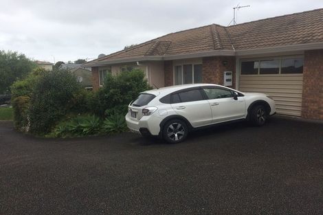 Photo of property in 9/43 Fruitvale Road, New Lynn, Auckland, 0600