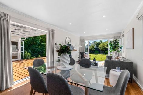 Photo of property in 43 West Street, Greytown, 5712