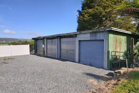 Photo of property in 32 Kopeti Road, Hukerenui, Hikurangi, 0182