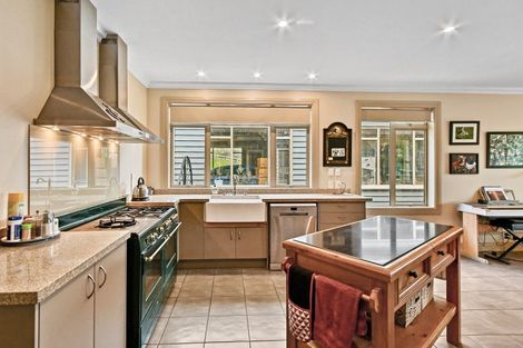 Photo of property in 144 Judge Richardson Drive, Opaheke, Papakura, 2584