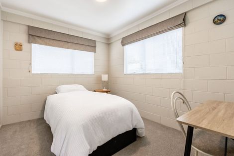 Photo of property in 20 Matuhi Rise, Henderson, Auckland, 0612