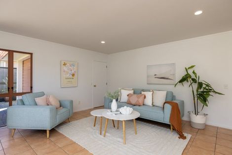 Photo of property in 76 Hinemoa Street, Paraparaumu, 5032