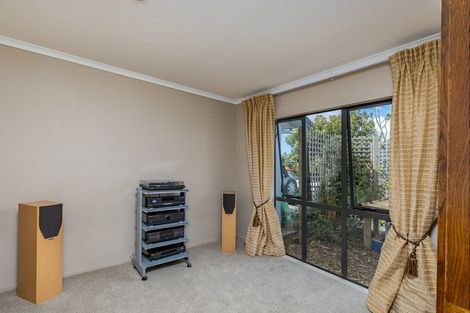 Photo of property in 37 Rarere Terrace, Kerikeri, 0230