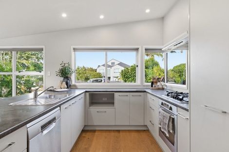 Photo of property in 11 Dysart Road, Otumoetai, Tauranga, 3110