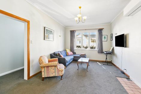 Photo of property in 33 Donald Mclean Street, Newtown, Wellington, 6021