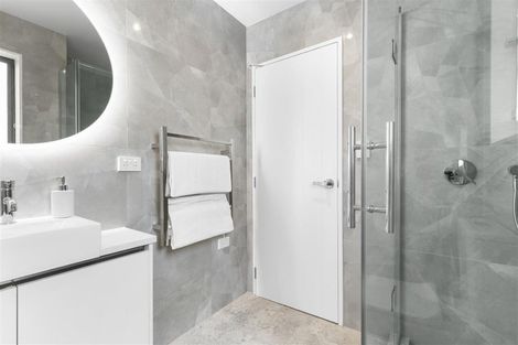 Photo of property in 105b Grove Road, Papakura, 2110