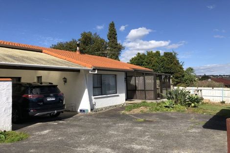 Photo of property in 2/6 Fortunes Road, Half Moon Bay, Auckland, 2012
