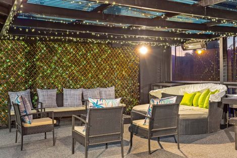 Photo of property in 486 Richardson Road, Mount Roskill, Auckland, 1041