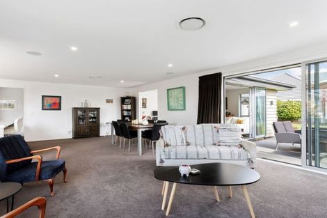 Photo of property in 48 Blue Gum Place, New Brighton, Christchurch, 8083