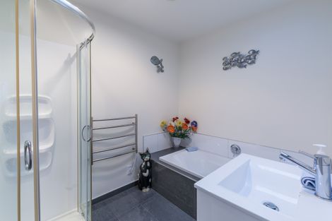 Photo of property in 32 Date Crescent, Aidanfield, Christchurch, 8025