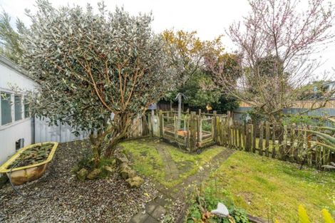 Photo of property in 1 Stoke Place, Awapuni, Palmerston North, 4412