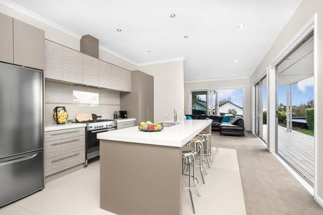 Photo of property in 11 Anselmi Ridge Road, Pukekohe, 2120