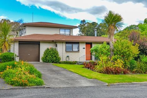 Photo of property in 52 James Cook Street, Havelock North, 4130
