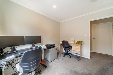 Photo of property in 36 Te Kaeaea Crescent, Wallaceville, Upper Hutt, 5018