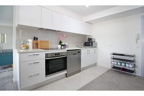 Photo of property in 206/8 Gray Avenue, Mangere East, Auckland, 2024