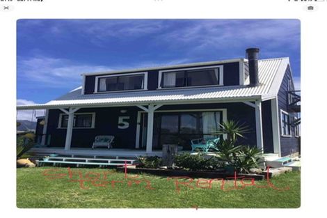 Photo of property in 5 Kitchener Street, Te Horo Beach, Otaki, 5581