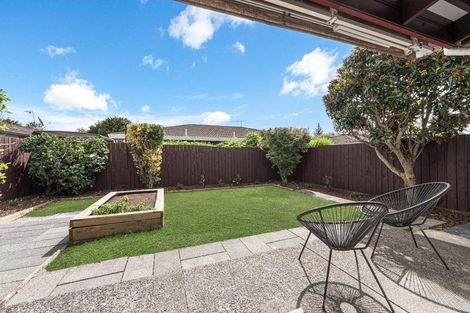 Photo of property in 2/35 Swanson Road, Henderson, Auckland, 0610
