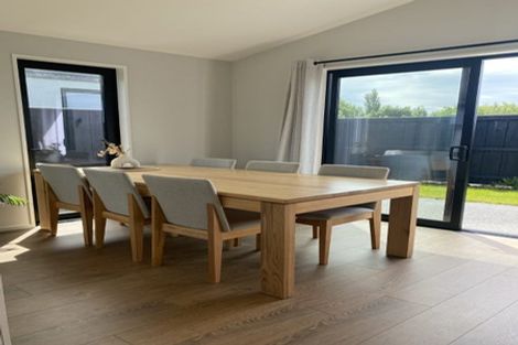 Photo of property in 32 Kiekie Road, Casebrook, 8051