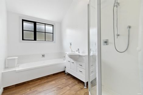 Photo of property in 6 Charles Court, Lake Hawea, Wanaka, 9382