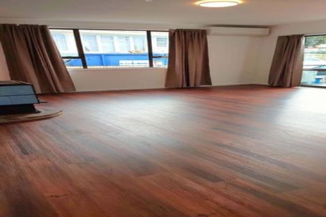 Photo of property in 8 Caen Road, Panmure, Auckland, 1072