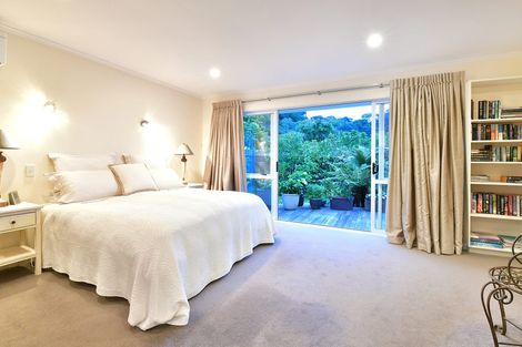 Photo of property in 46 Matakatia Parade, Matakatia, Whangaparaoa, 0930