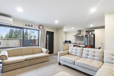 Photo of property in 2/85 Normandy Avenue, Melville, Hamilton, 3206