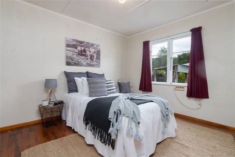 Photo of property in 8 Bethune Street, Featherston, 5710