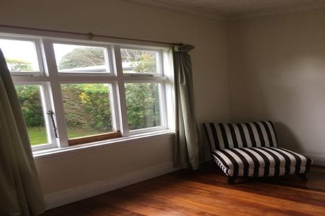 Photo of property in 12 French Street, Moturoa, New Plymouth, 4310