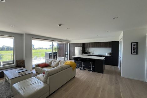 Photo of property in 33 Beach Road, Tahunanui, Nelson, 7011