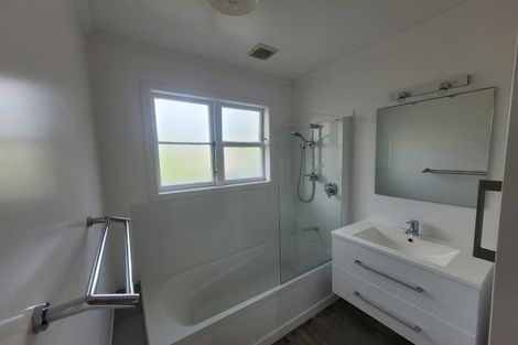 Photo of property in 73 Govett Avenue, Frankleigh Park, New Plymouth, 4310