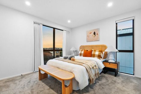 Photo of property in 1/258 Lake Road, Hauraki, Auckland, 0622