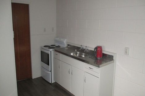 Photo of property in 17 Myrtle Street, Hamilton East, Hamilton, 3216