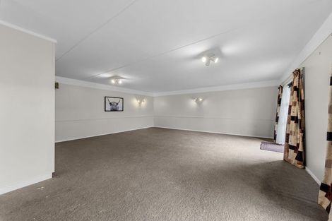 Photo of property in 17 Pukekohatu Street, Waitara, 4320