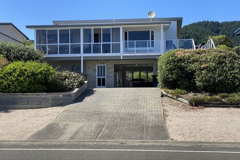 Photo of property in 1110 Abel Tasman Drive, Ligar Bay, Takaka, 7183