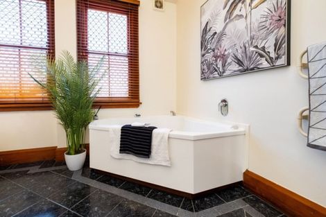 Photo of property in 243 Emerson Street, Napier South, Napier, 4110