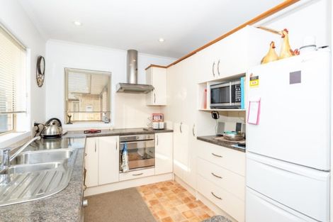 Photo of property in 310a Kahutia Street, Gisborne, 4010