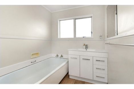 Photo of property in 12d Breckons Avenue, Nawton, Hamilton, 3200