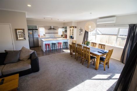 Photo of property in 6 Omega Place, Coastlands, Whakatane, 3120