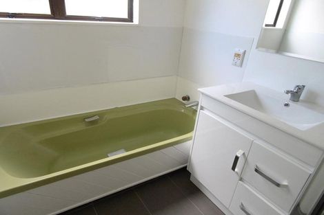 Photo of property in 342a Royal Road, Massey, Auckland, 0614