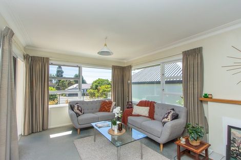 Photo of property in 4 Selwyn Road, Lynmore, Rotorua, 3010