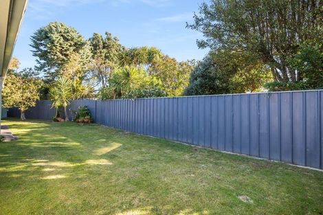 Photo of property in 2/27 Tama Street, Alicetown, Lower Hutt, 5010